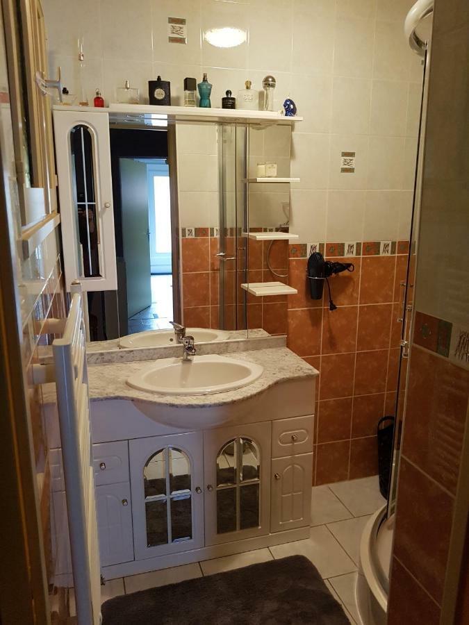 Chez Violette Διαμέρισμα Destry Εξωτερικό φωτογραφία